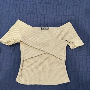 Shein knitted criss cross crop top- Medium
